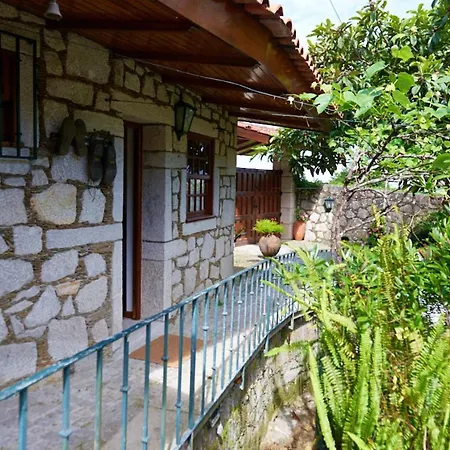 וילה 9 Bedrooms With Sea View Private Pool And Furnished Garden At Cristelo 2 Km Away From The