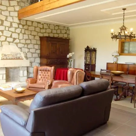 9 Bedrooms With Sea View Private Pool And Furnished Garden At Cristelo 2 Km Away From The