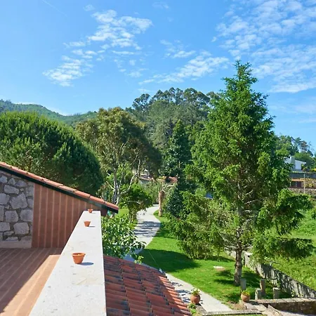 Willa 9 Bedrooms With Sea View Private Pool And Furnished Garden At Cristelo 2 Km Away From The
